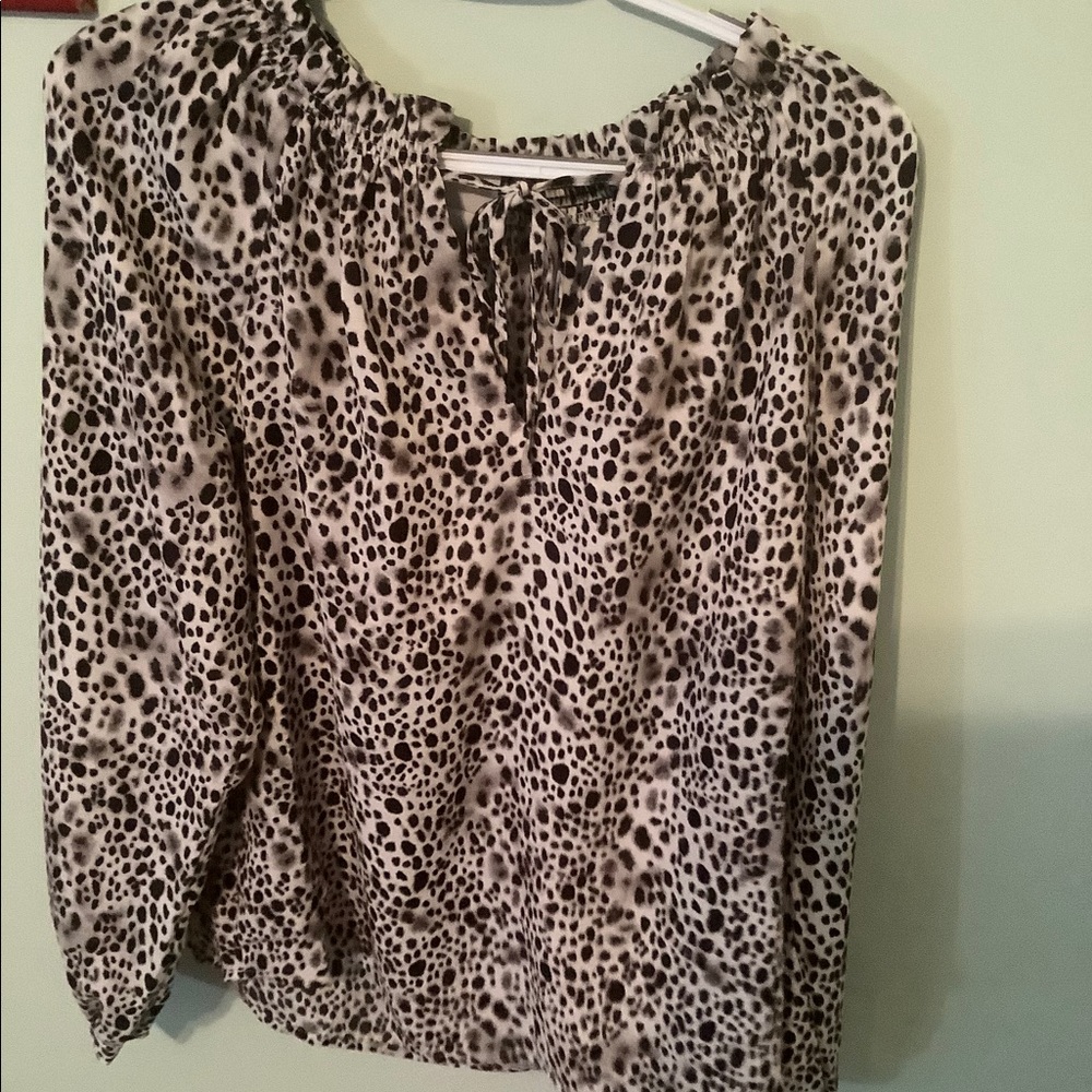 Nice blouse‎